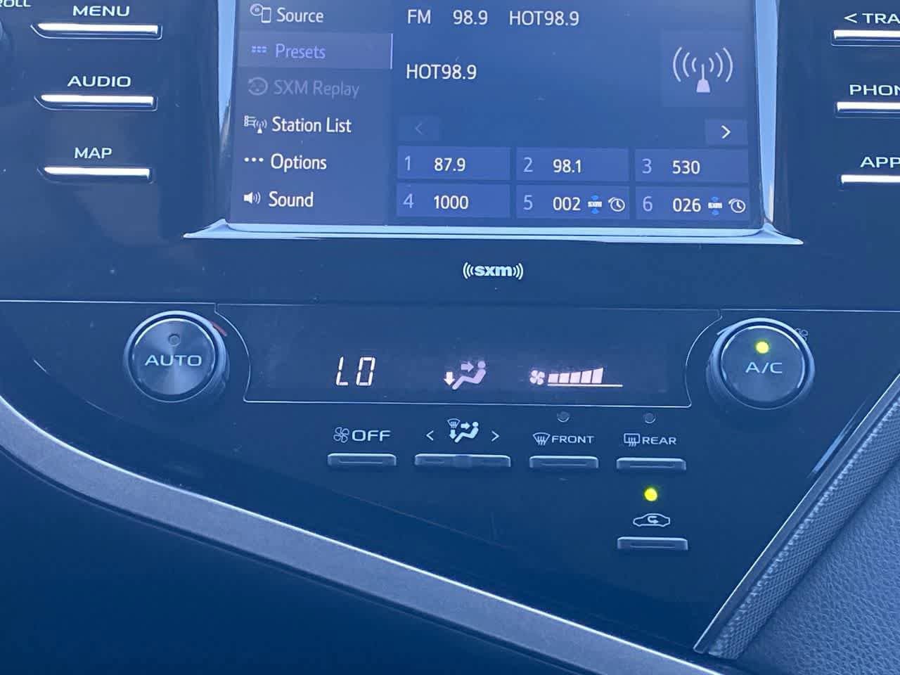 Certified 2020 Toyota Camry SE FWD image 18