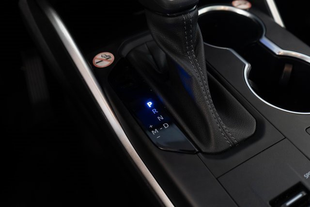 Used 2023 Toyota Highlander XLE image 29