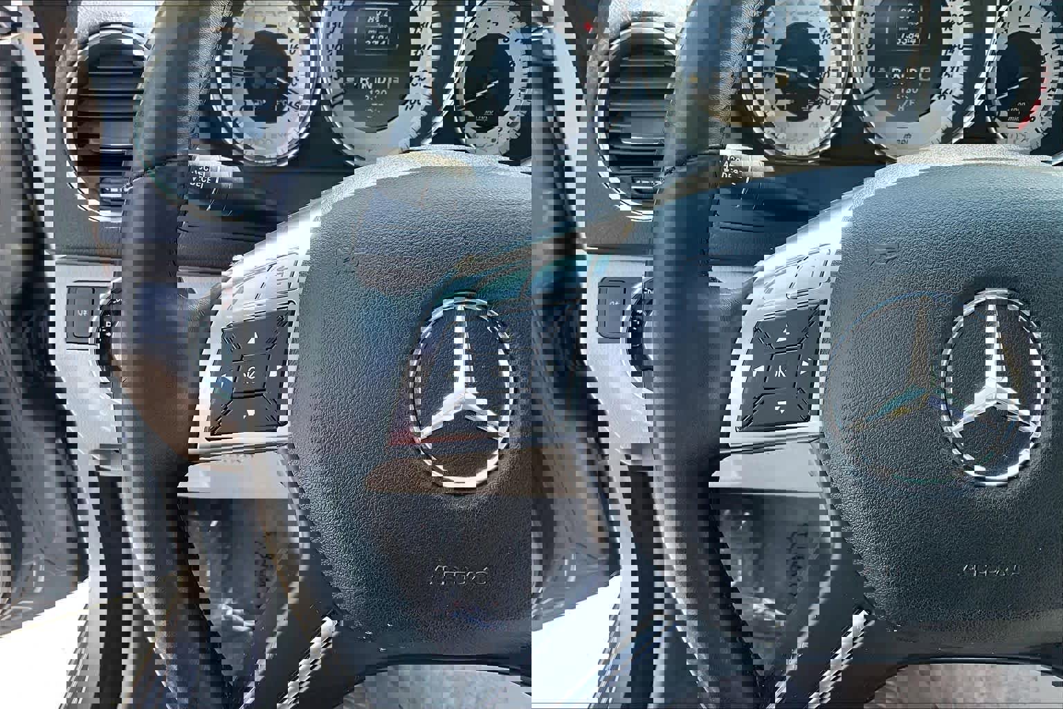 Used 2012 Mercedes-Benz C 300 4MATIC Sedan image 22