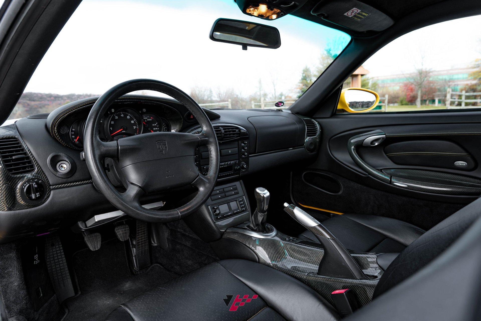 Used 2001 Porsche 911 Carrera 4 image 38