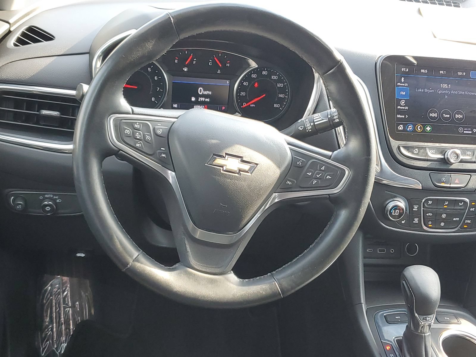 Used 2023 Chevrolet Equinox LT AWD/4WD image 12