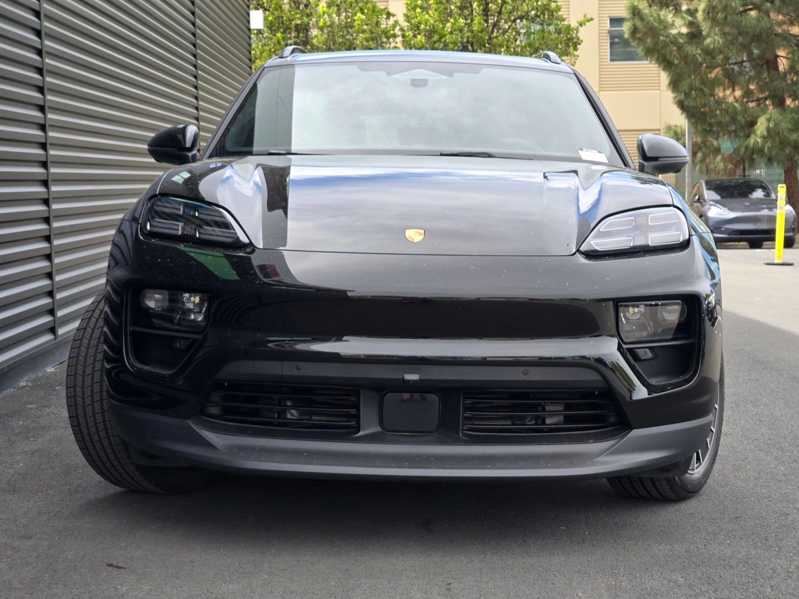 New 2026 Porsche Macan Electric RWD image 10