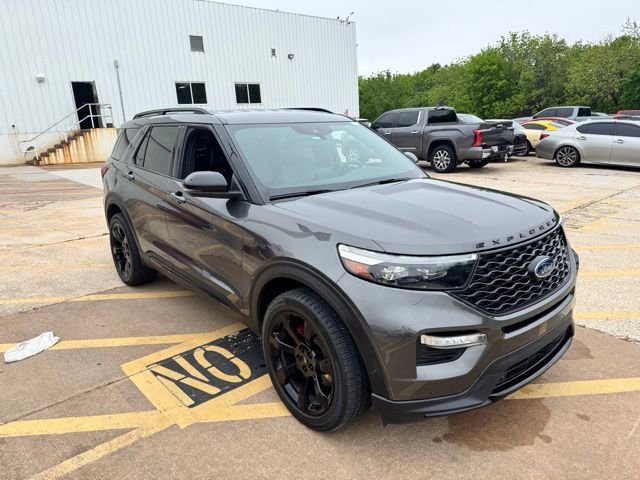 Used 2020 Ford Explorer ST w/ ST Street Pack image 6