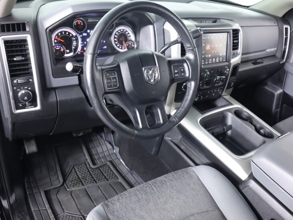 Used 2017 RAM 3500 Big Horn image 9