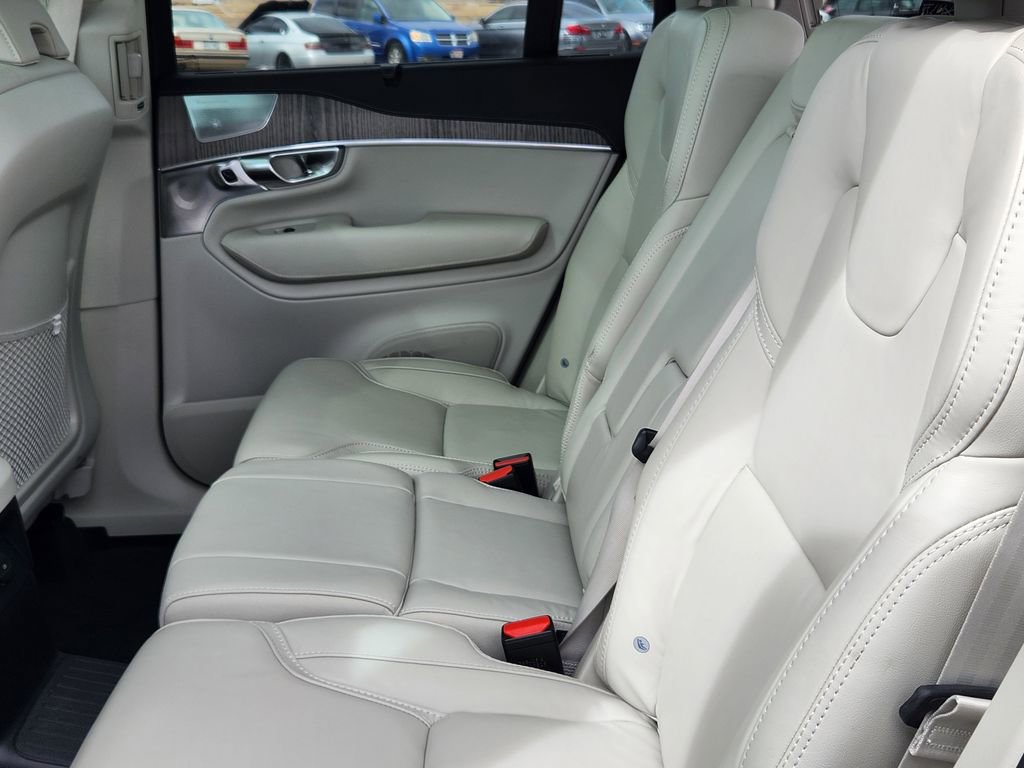 Used 2023 Volvo XC90 T8 Ultimate image 10