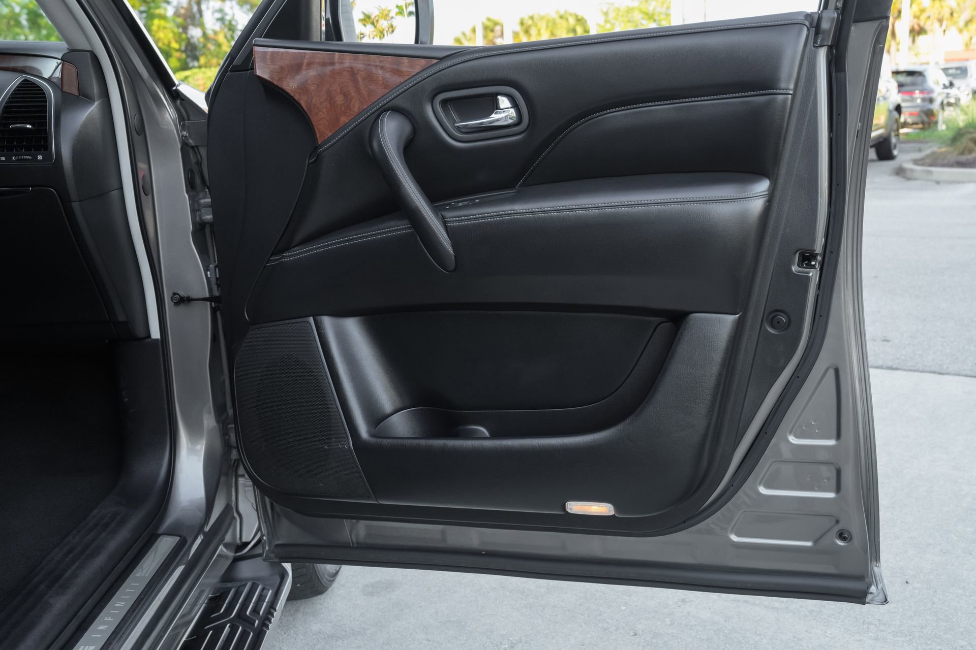 Certified 2019 INFINITI QX80 Luxe image 40