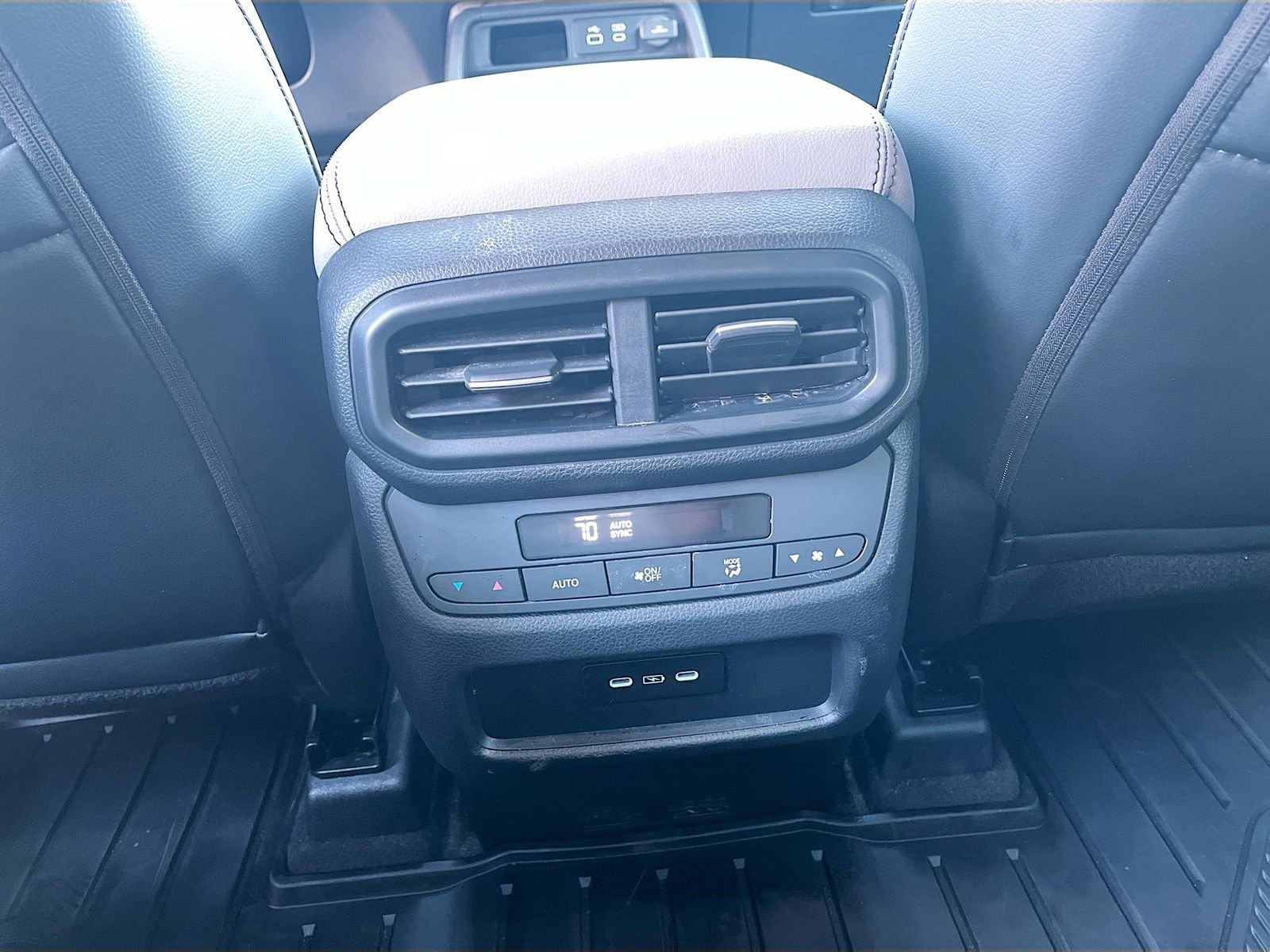 Used 2025 Honda Pilot EX-L image 25