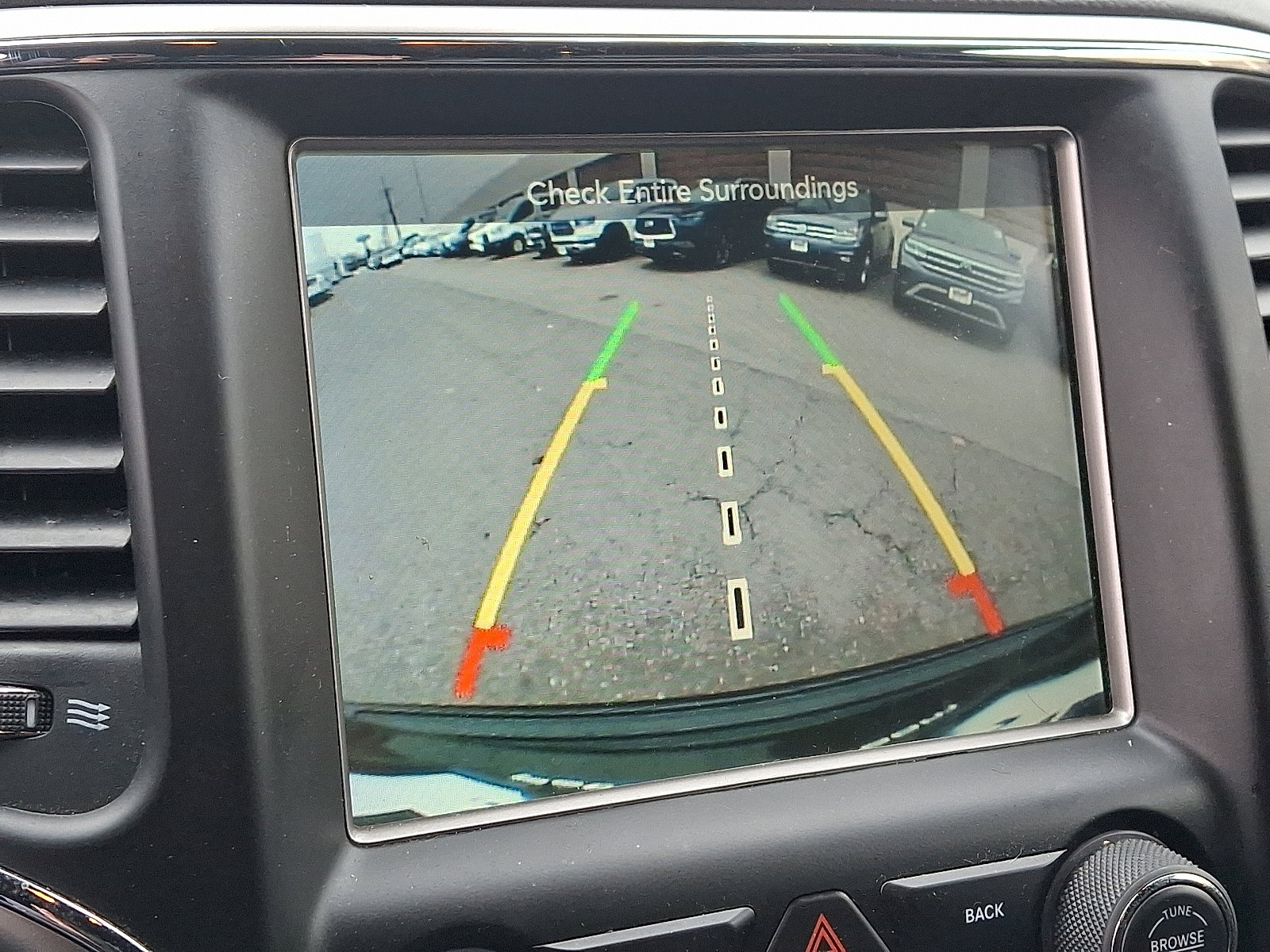 Used 2017 Jeep Grand Cherokee Altitude image 18
