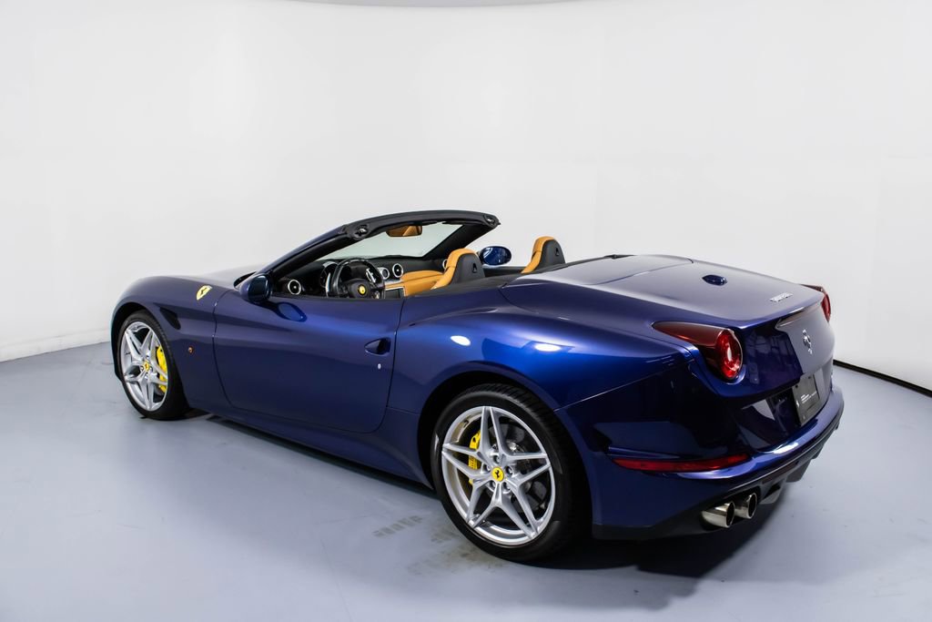 Certified 2017 Ferrari California T image 8