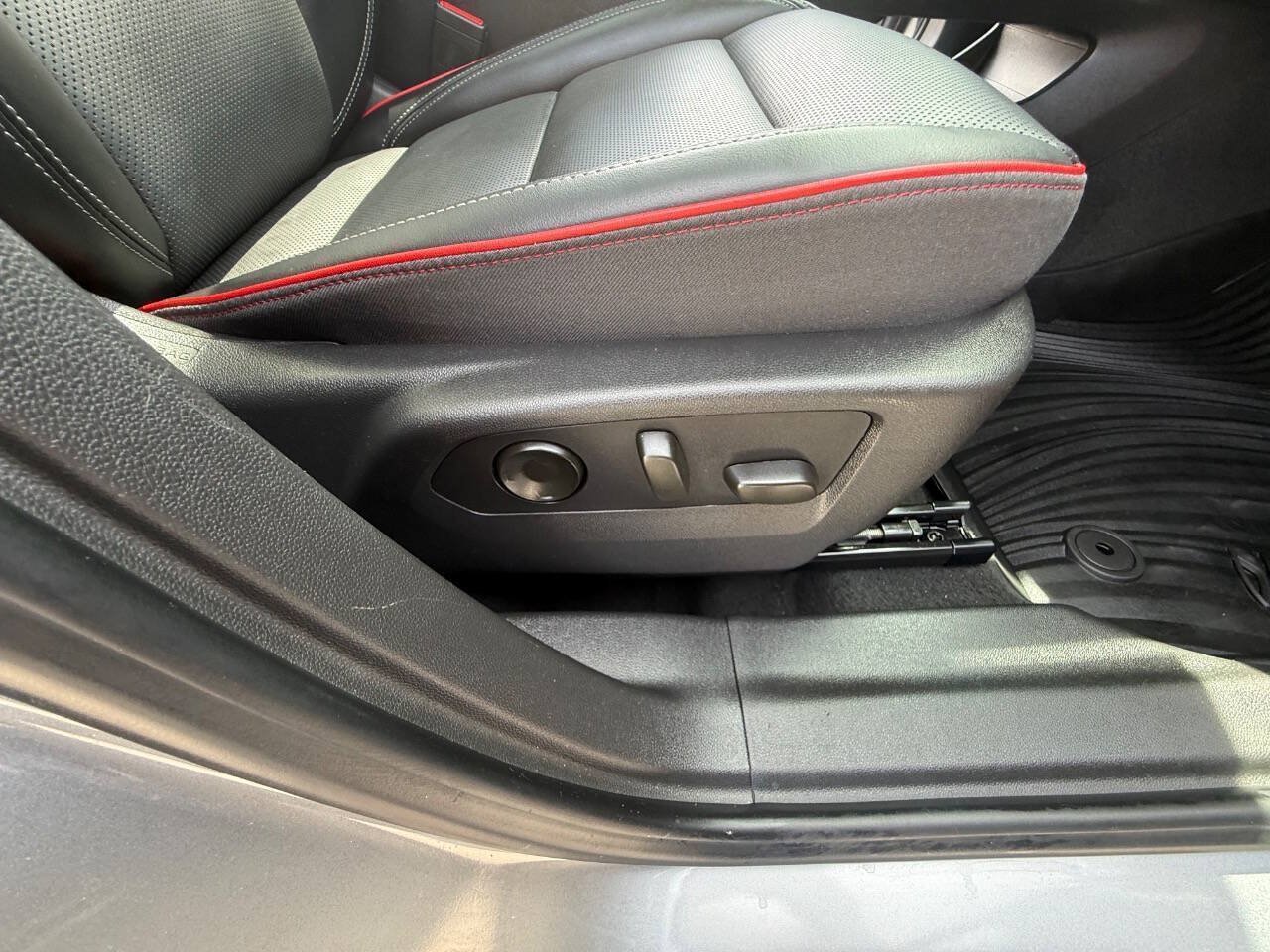 Used 2022 Buick Envision Essence w/ Sport Touring Package AWD/4WD image 15