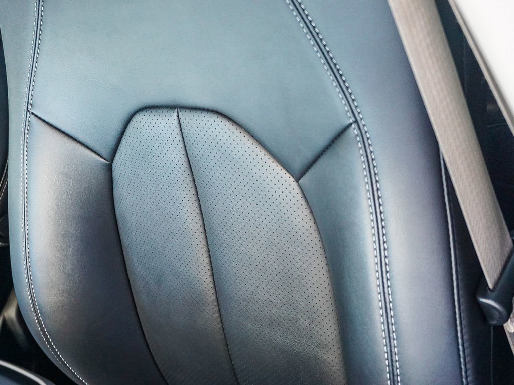 Used 2024 Chrysler Pacifica Touring-L FWD image 21