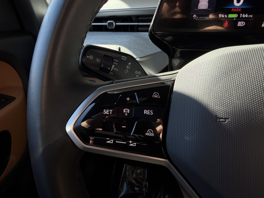 Used 2025 Volkswagen ID. Buzz Pro S Plus image 30