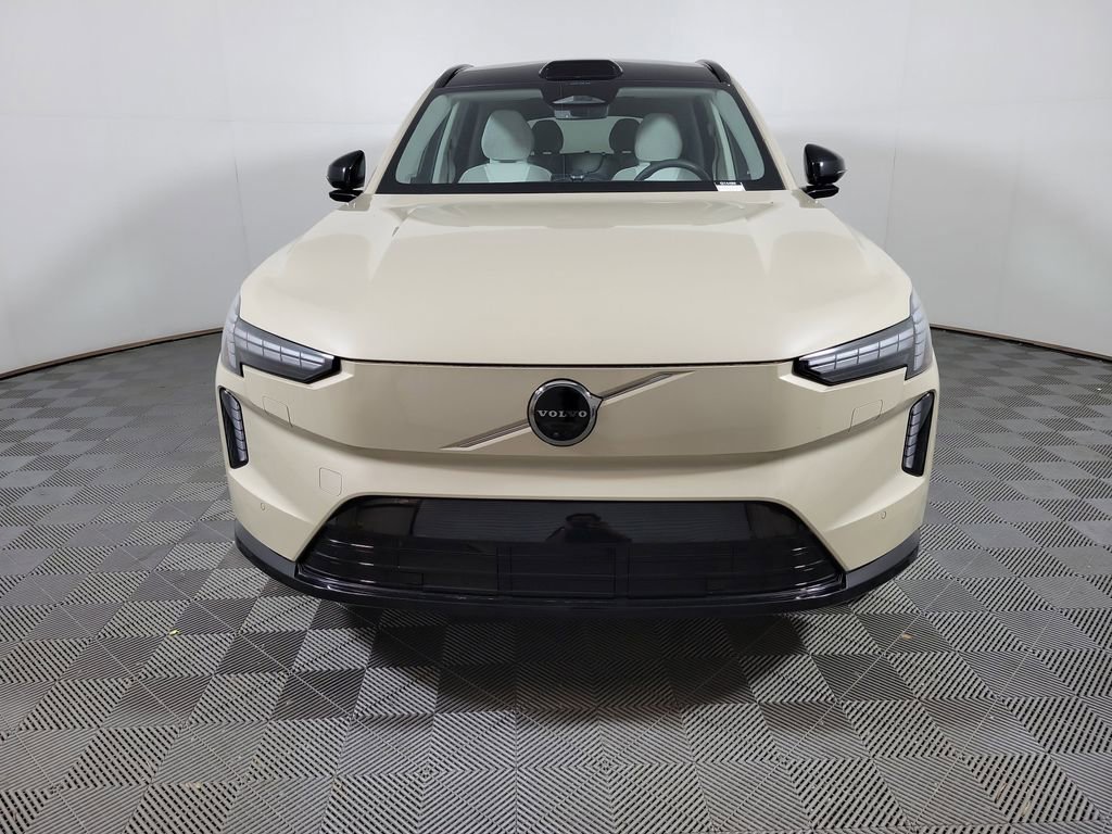 Certified 2025 Volvo EX90 Ultra AWD/4WD image 2