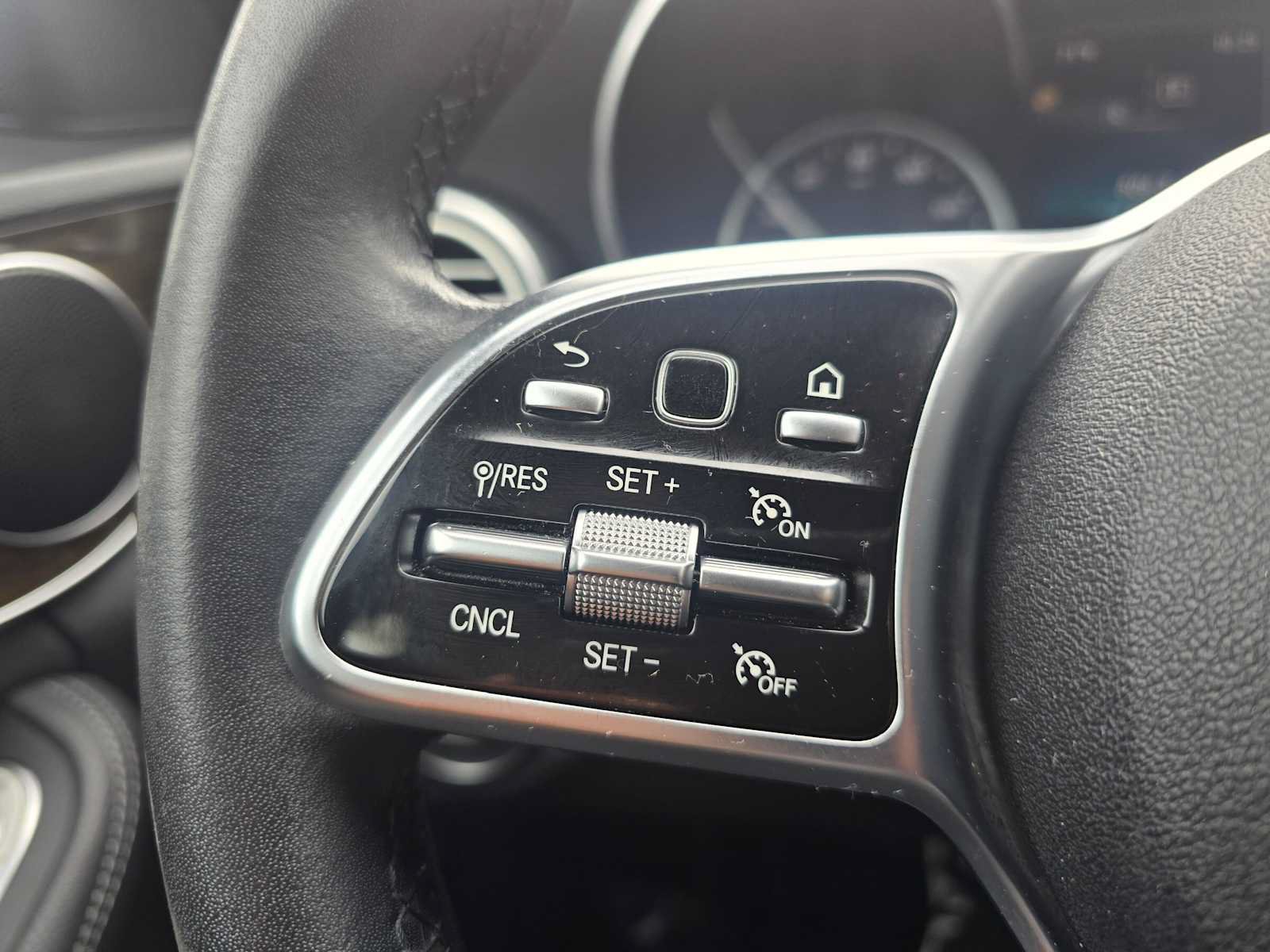 Used 2020 Mercedes-Benz C 300 Sedan image 32