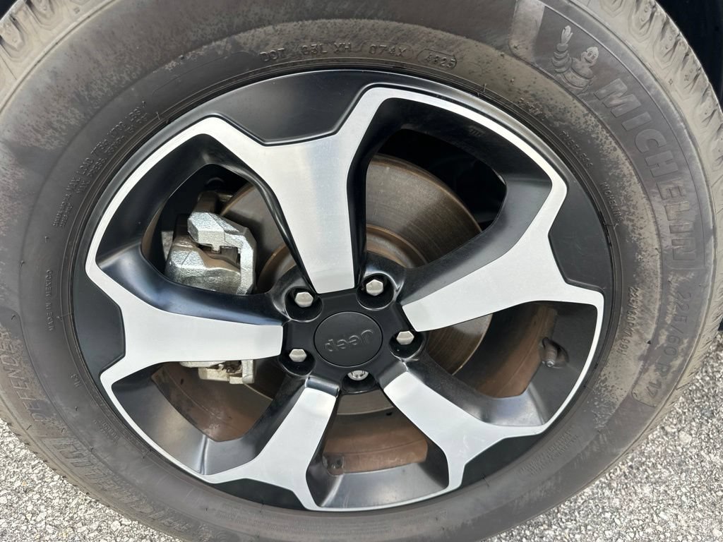 Used 2022 Jeep Renegade Trailhawk AWD/4WD image 48