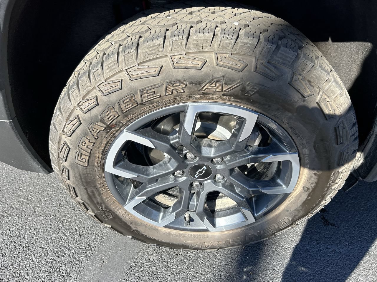 Used 2026 Chevrolet Equinox ACTIV w/ LPO, Floor Liner Package AWD/4WD image 9
