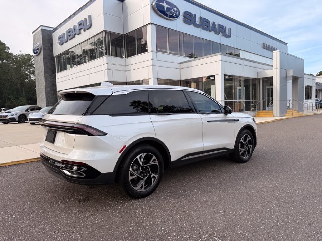 Used 2025 Lincoln Nautilus Premier w/ Equipment Group 102A AWD/4WD image 33