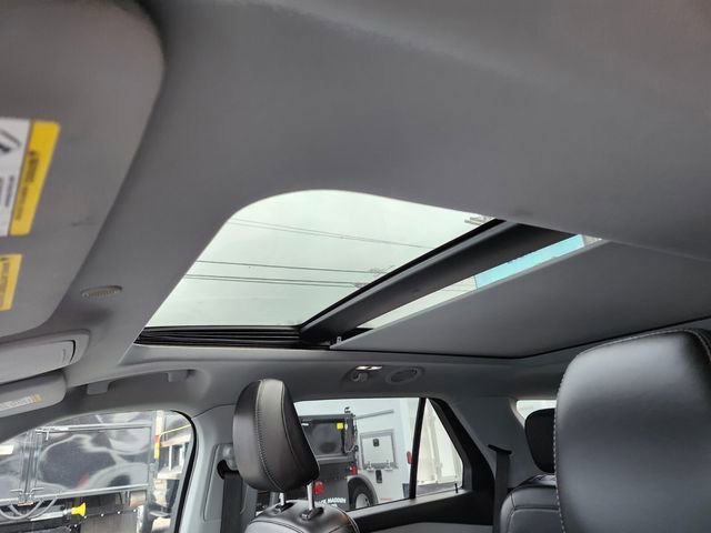 Certified 2022 Ford Explorer XLT w/ Equipment Group 202A image 21