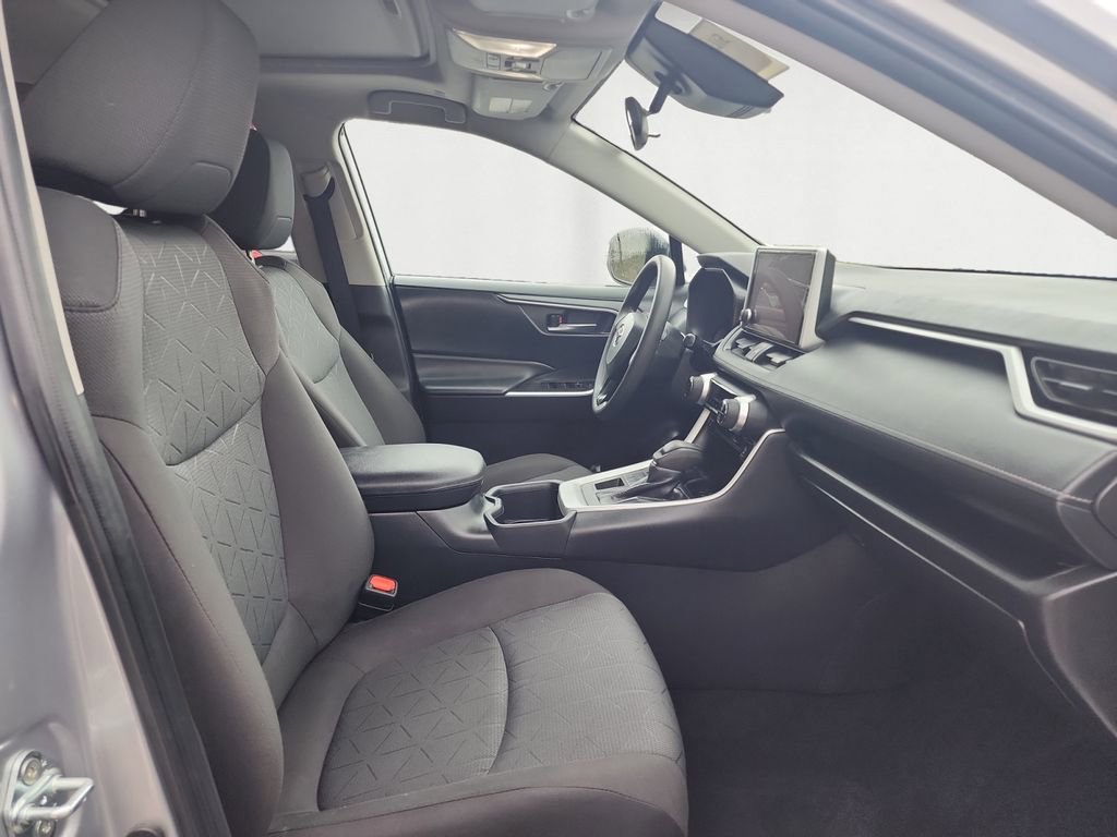 Certified 2023 Toyota RAV4 XLE w/ Convenience Package image 15