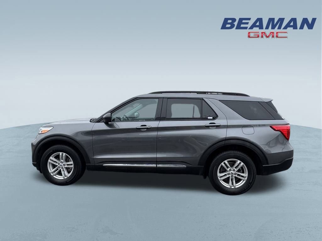 Used 2022 Ford Explorer XLT image 4