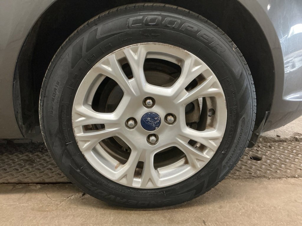Used 2016 Ford Fiesta SE image 29