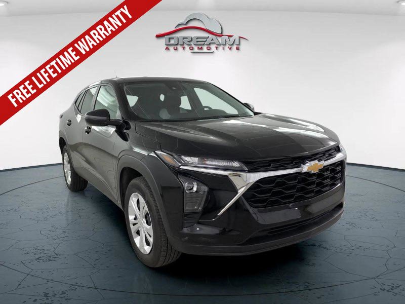 Used 2025 Chevrolet Trax LS