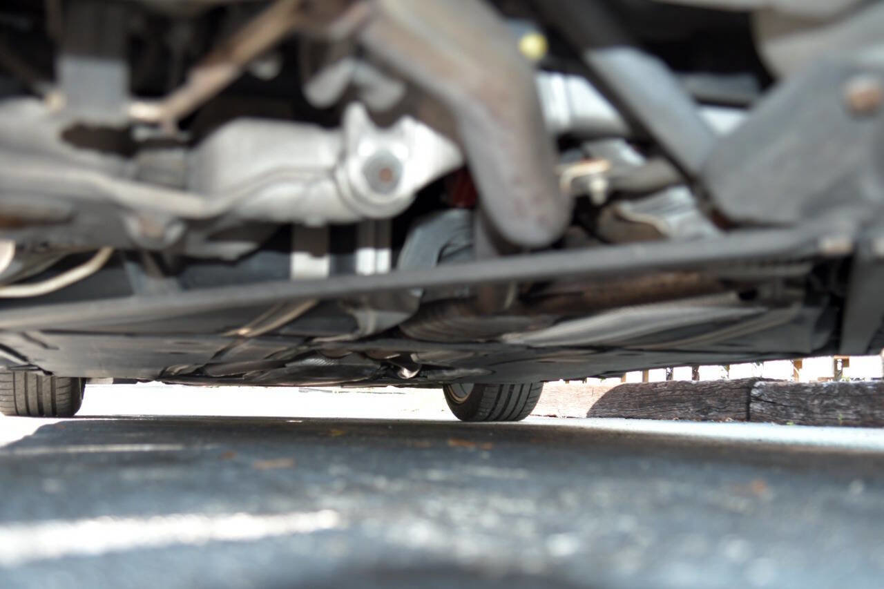 Used 2005 BMW 645Ci Convertible image 7