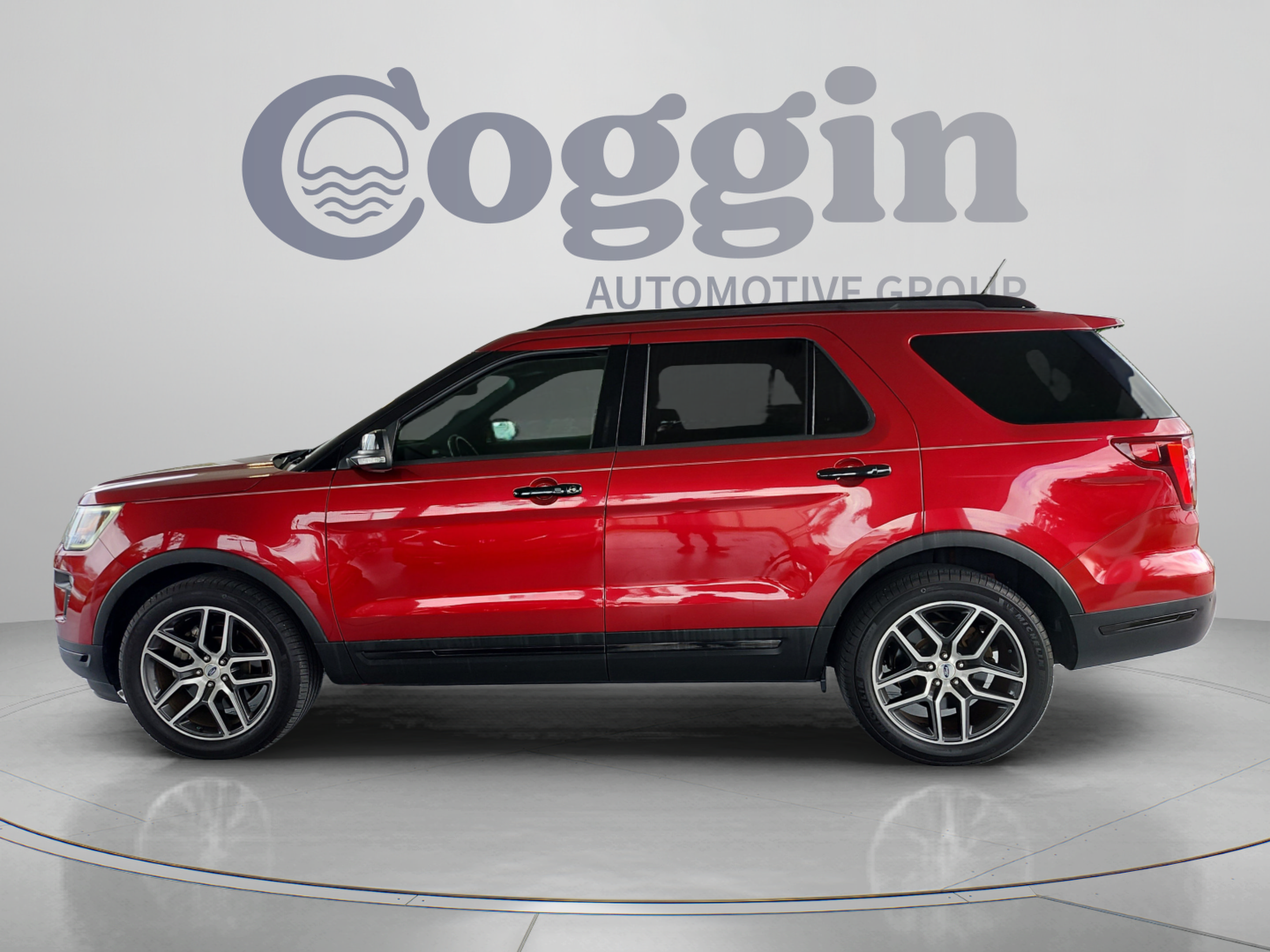 Used 2018 Ford Explorer Sport w/ Ford Safe & Smart Package AWD/4WD image 2
