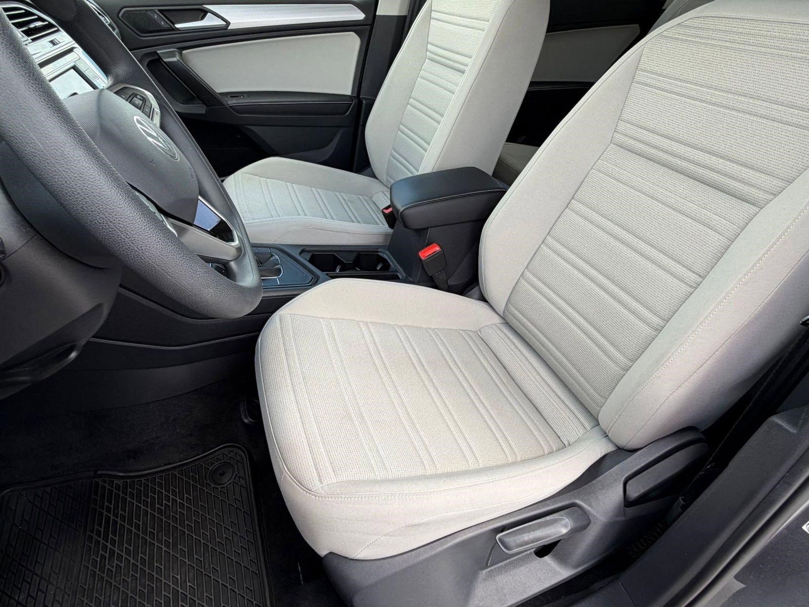 Used 2022 Volkswagen Tiguan S image 5