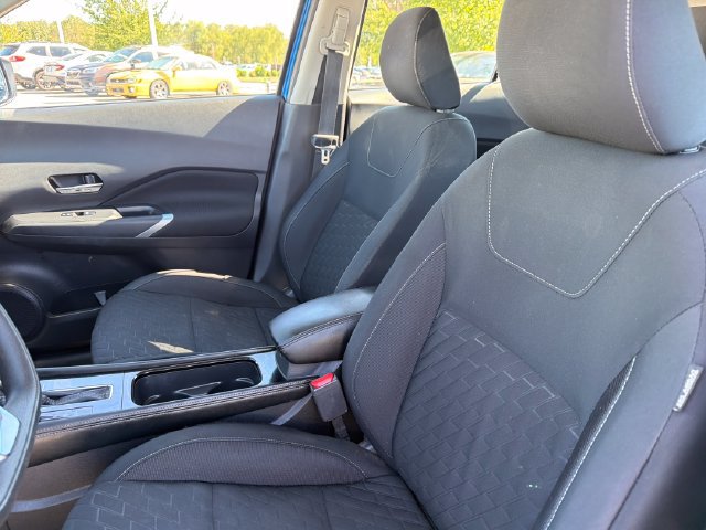 Used 2023 Nissan Kicks SV FWD image 19