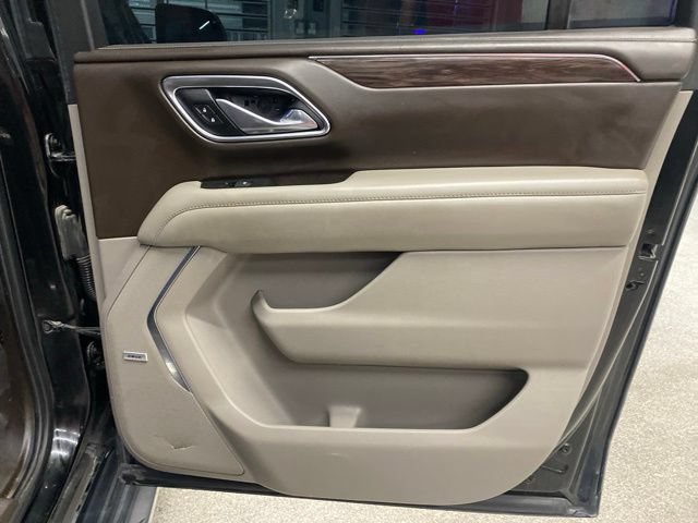 Used 2021 Chevrolet Suburban LT AWD/4WD image 15