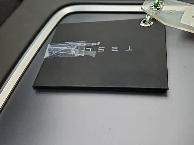 Used 2021 Tesla Model Y Long Range AWD/4WD image 29