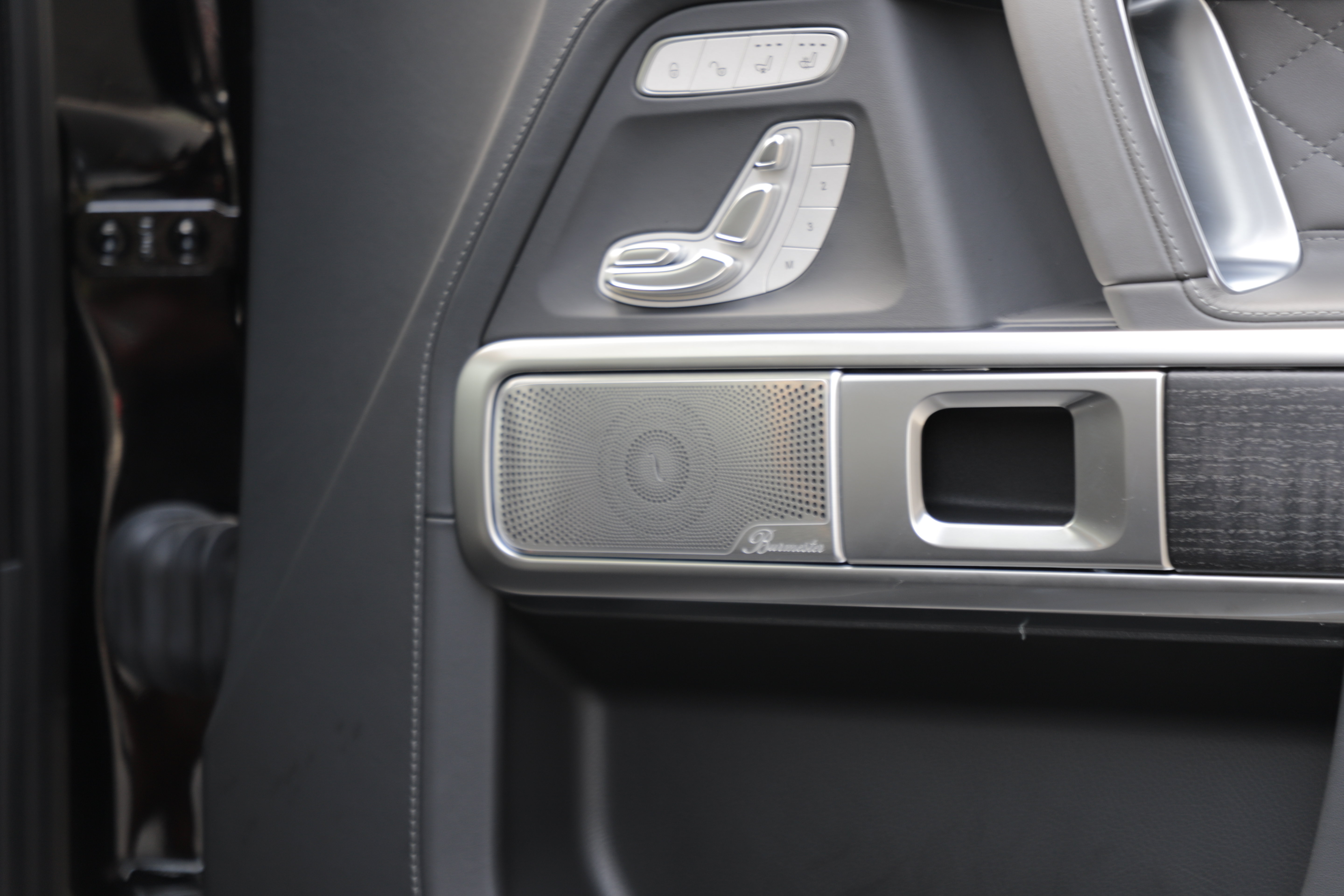 Used 2024 Mercedes-Benz G 550 image 12