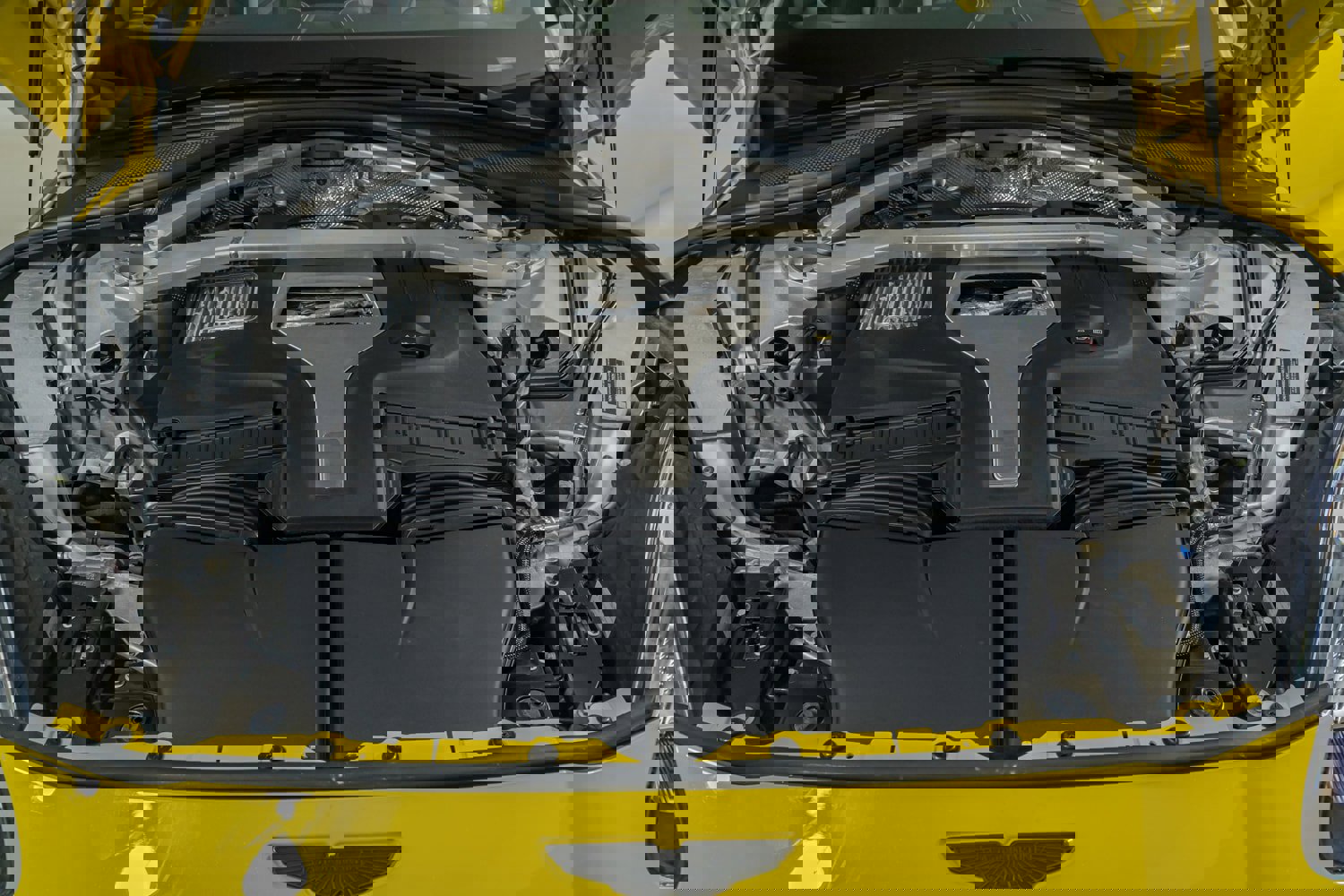 Used 2023 Aston Martin DBX 707 image 39