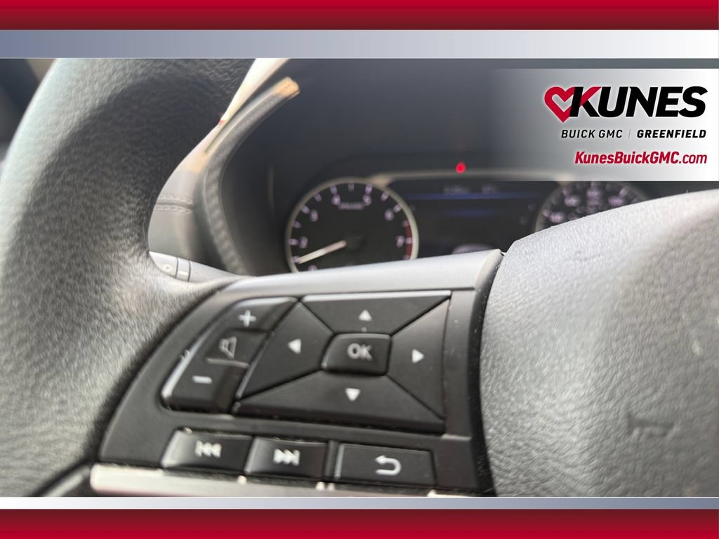Used 2024 Nissan Sentra SV FWD image 22