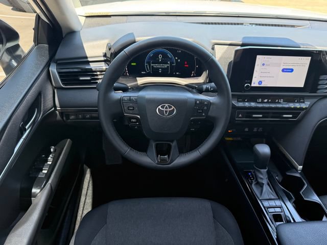 Used 2025 Toyota Camry LE w/ Convenience Package FWD image 25