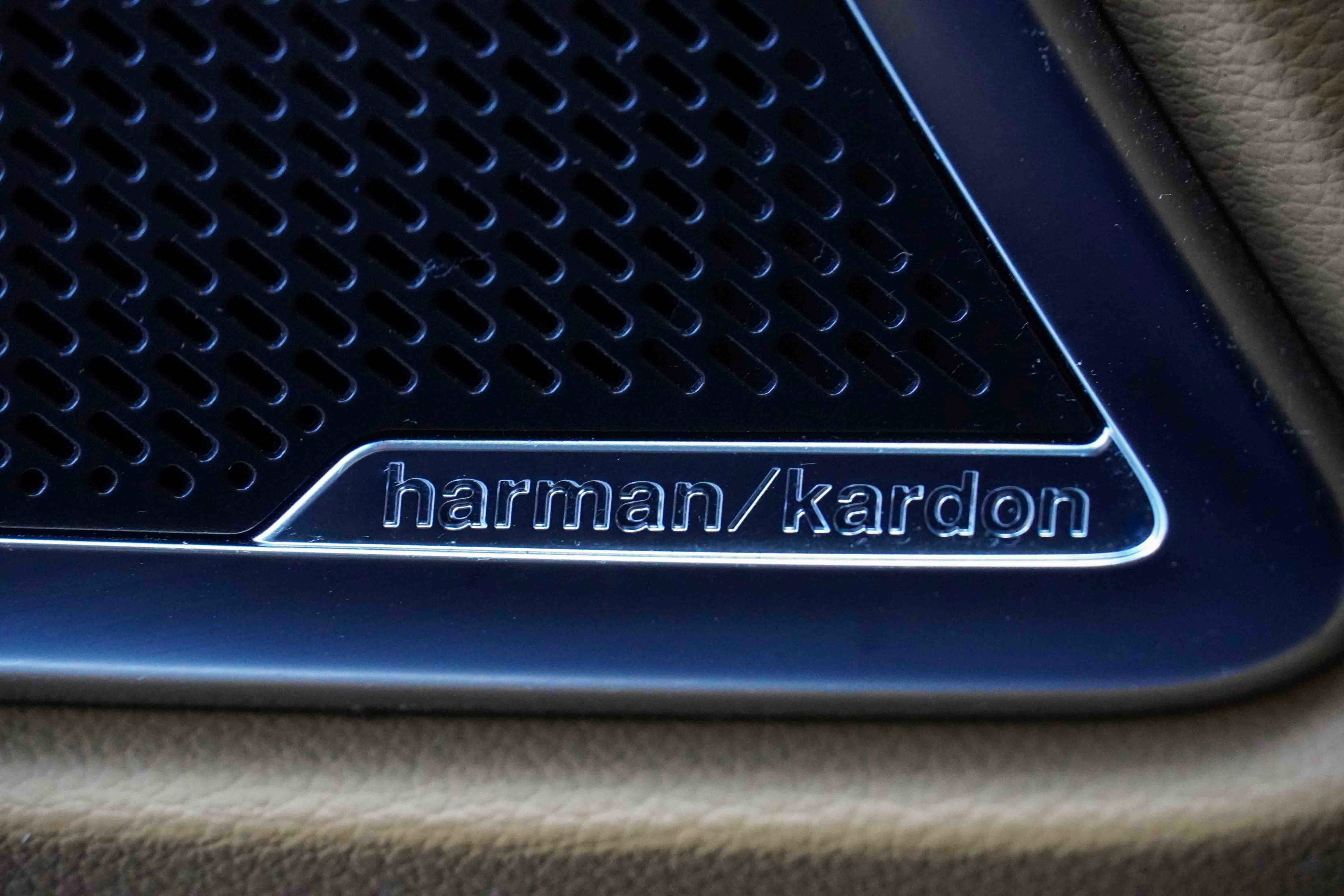 Used 2021 Kia Telluride SX w/ Nightfall Edition Package image 16