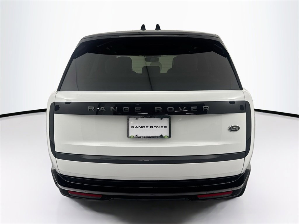Certified 2023 Land Rover Range Rover SE image 6
