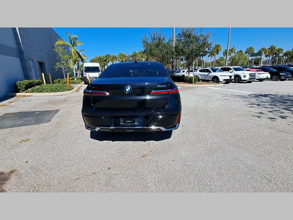 Used 2024 BMW 750e xDrive image 38