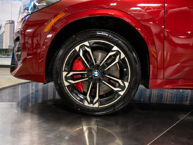 New 2026 BMW X2 xDrive28i w/ Technology Package AWD/4WD image 7