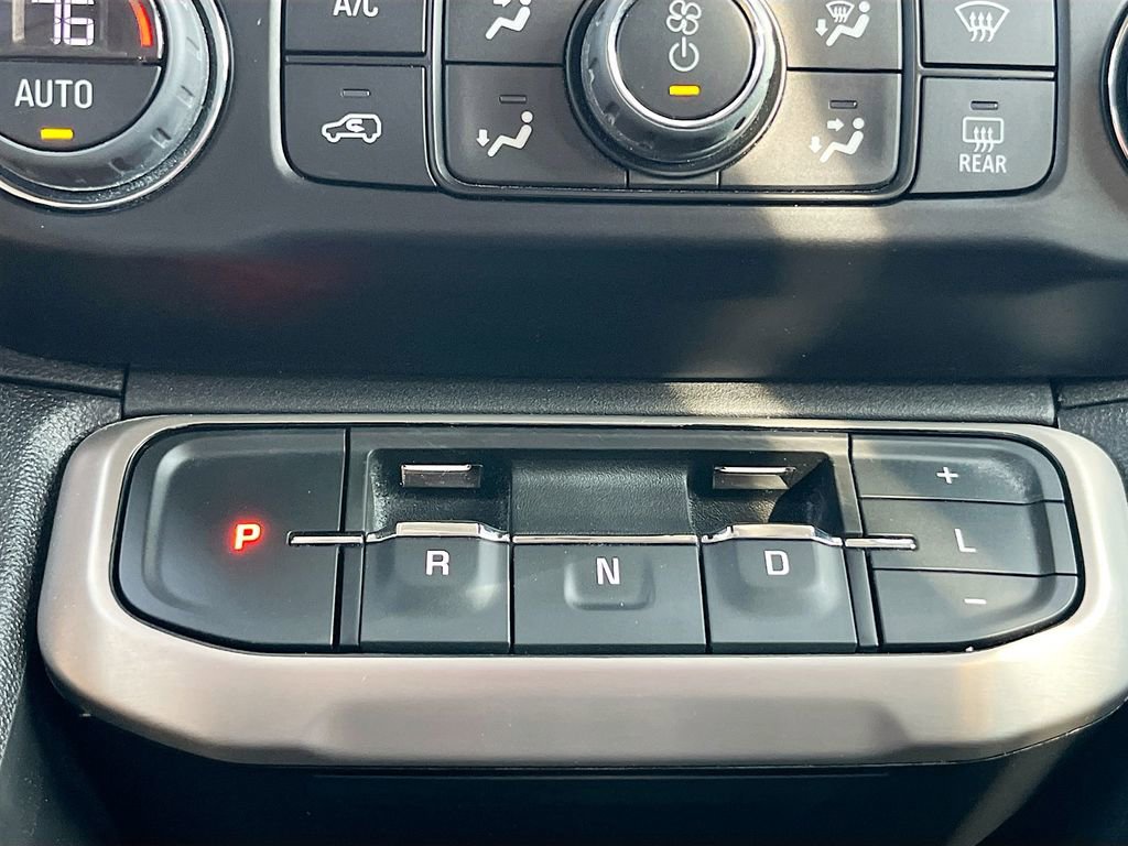 Used 2023 GMC Acadia Denali w/ Denali Technology Package FWD image 17