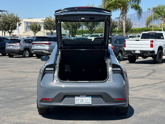 Used 2025 Toyota Prius Plug-In Hybrid FWD image 6