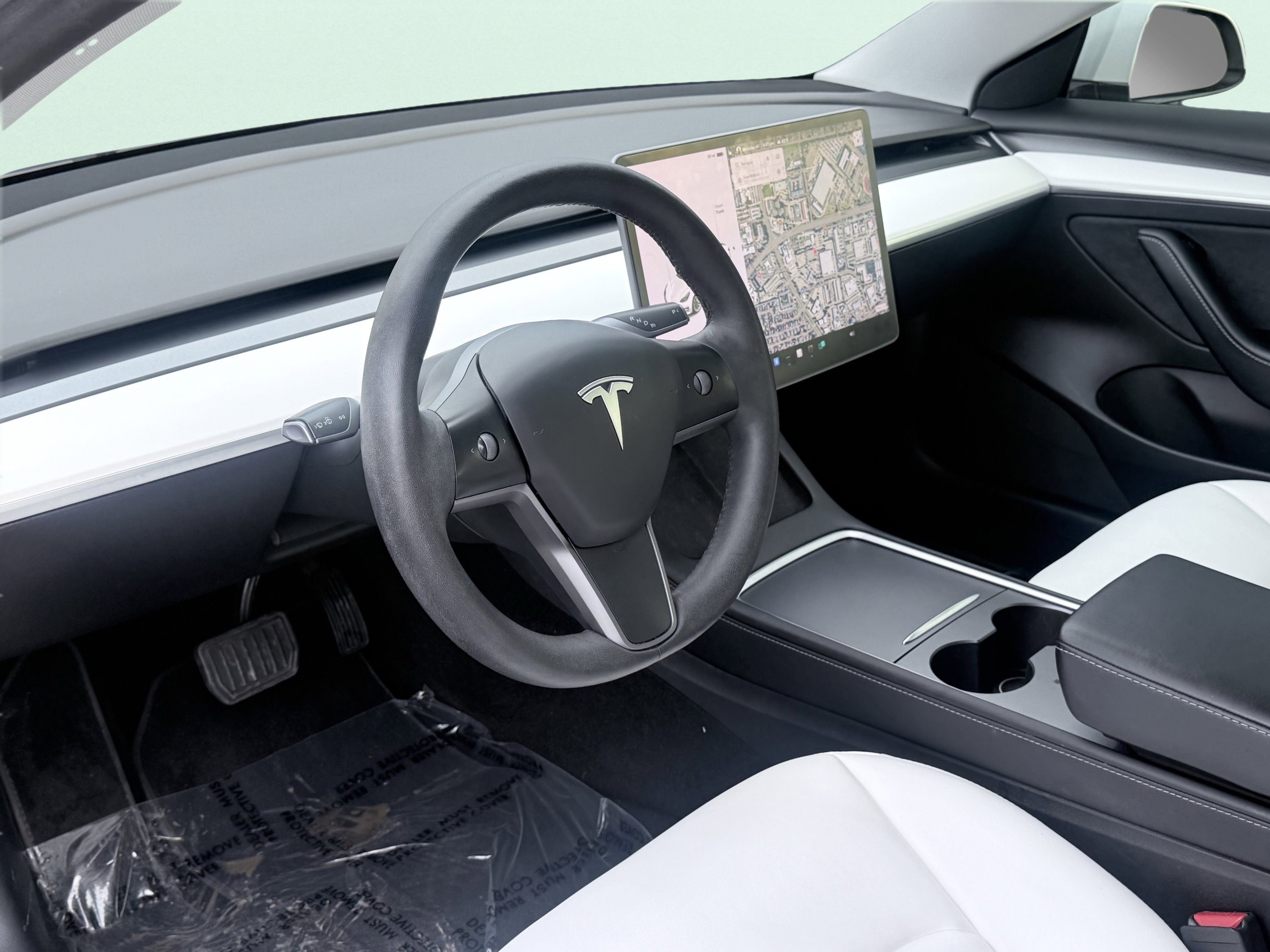 Used 2021 Tesla Model 3 Standard Range Plus image 33