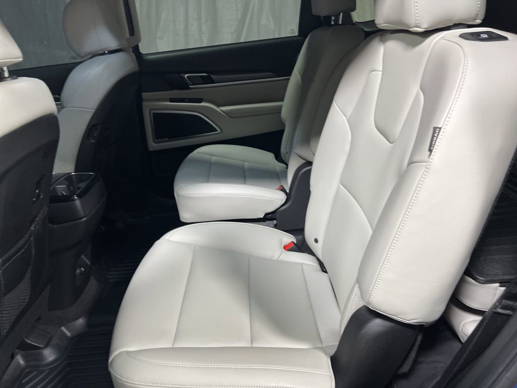 Used 2023 Kia Telluride S w/ S Sunroof Package image 18