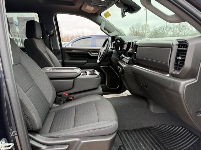 Used 2023 Chevrolet Silverado 1500 LT AWD/4WD image 22