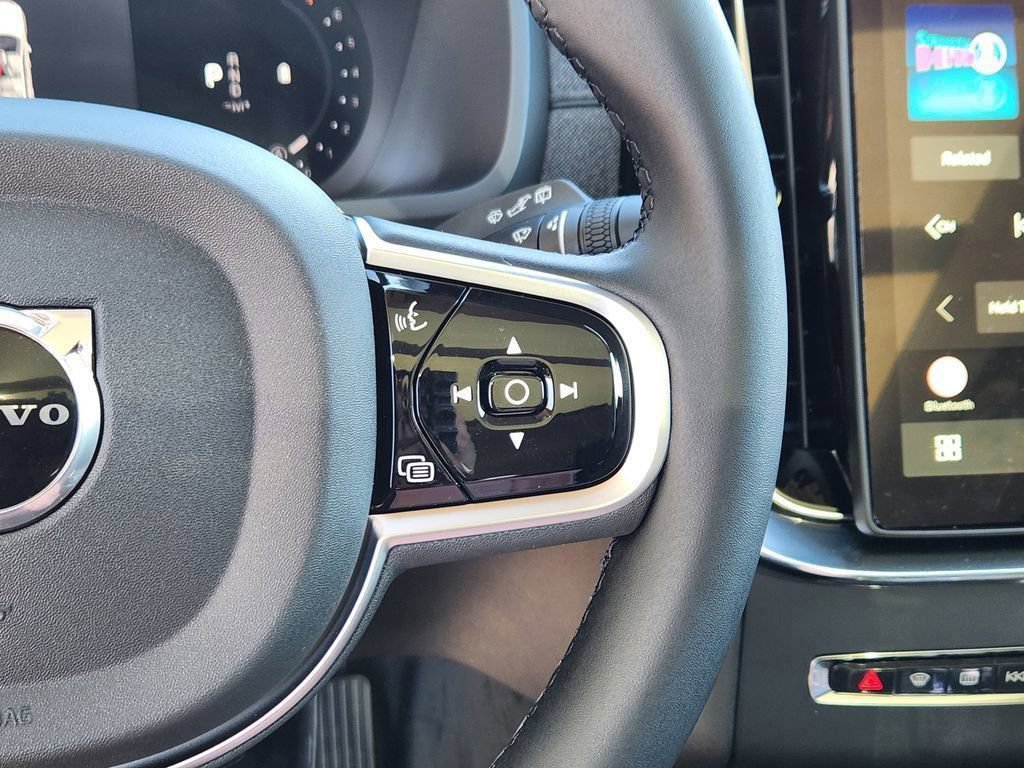 New 2026 Volvo XC90 B5 Core w/ Protection Package AWD/4WD image 10