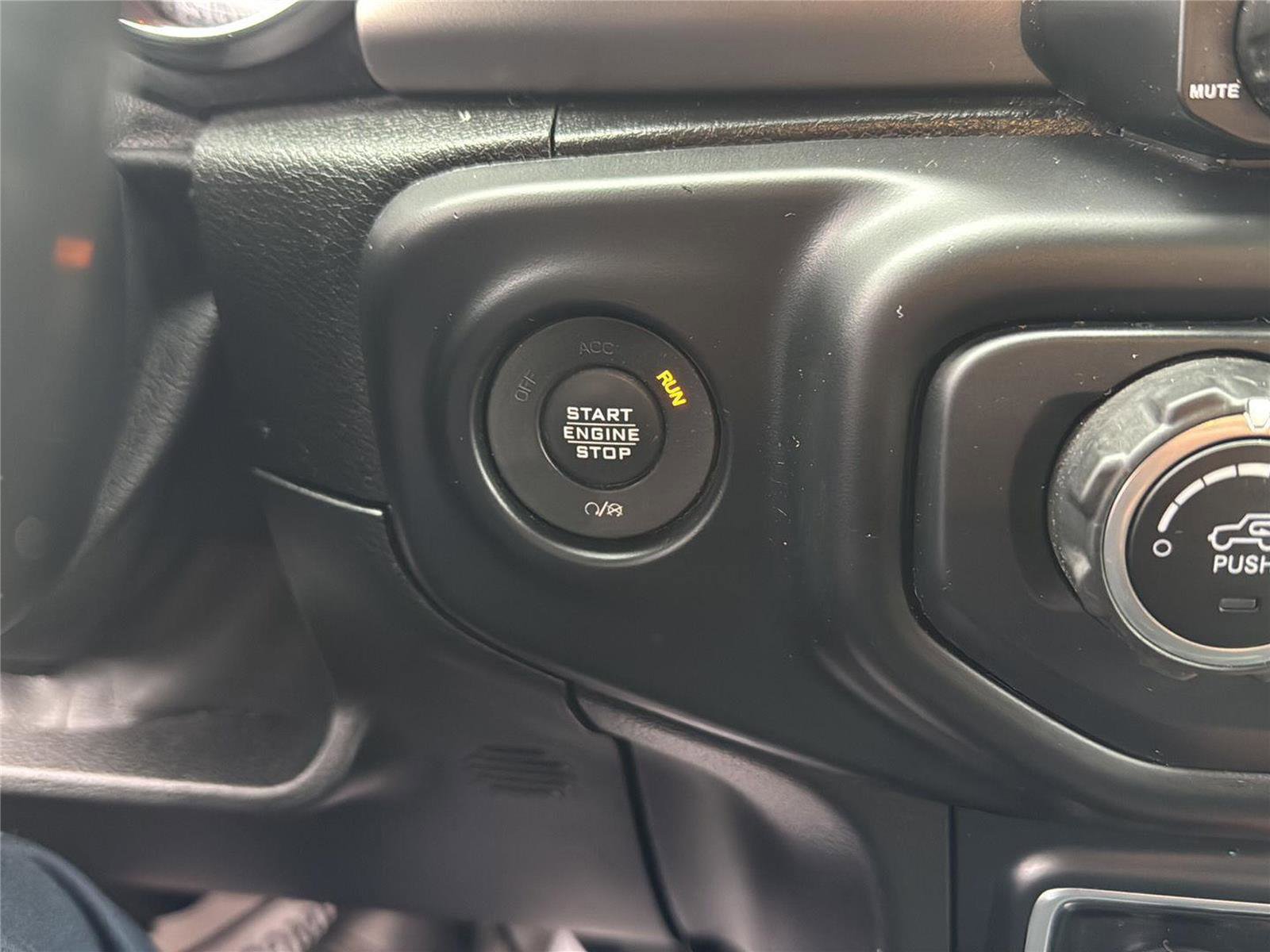 Used 2020 Jeep Gladiator Sport w/ Quick Order Package 24S image 24