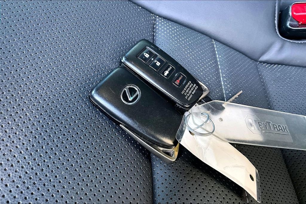 Used 2023 Lexus IS 350 F Sport w/ Accessory Package image 33