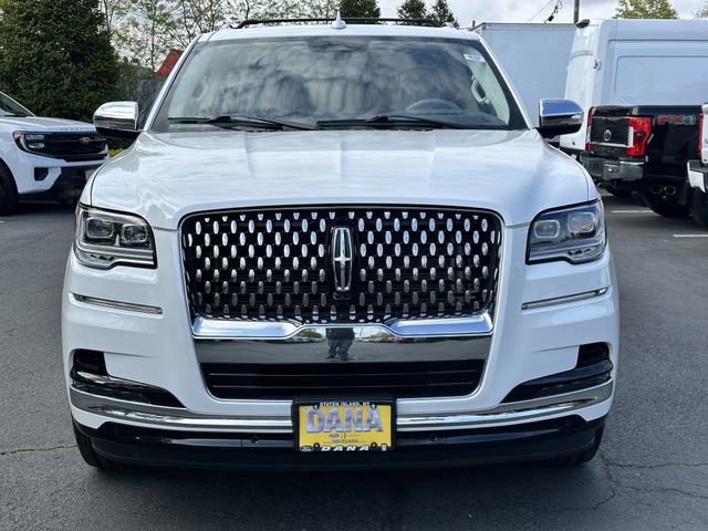 Certified 2023 Lincoln Navigator Black Label AWD/4WD image 2