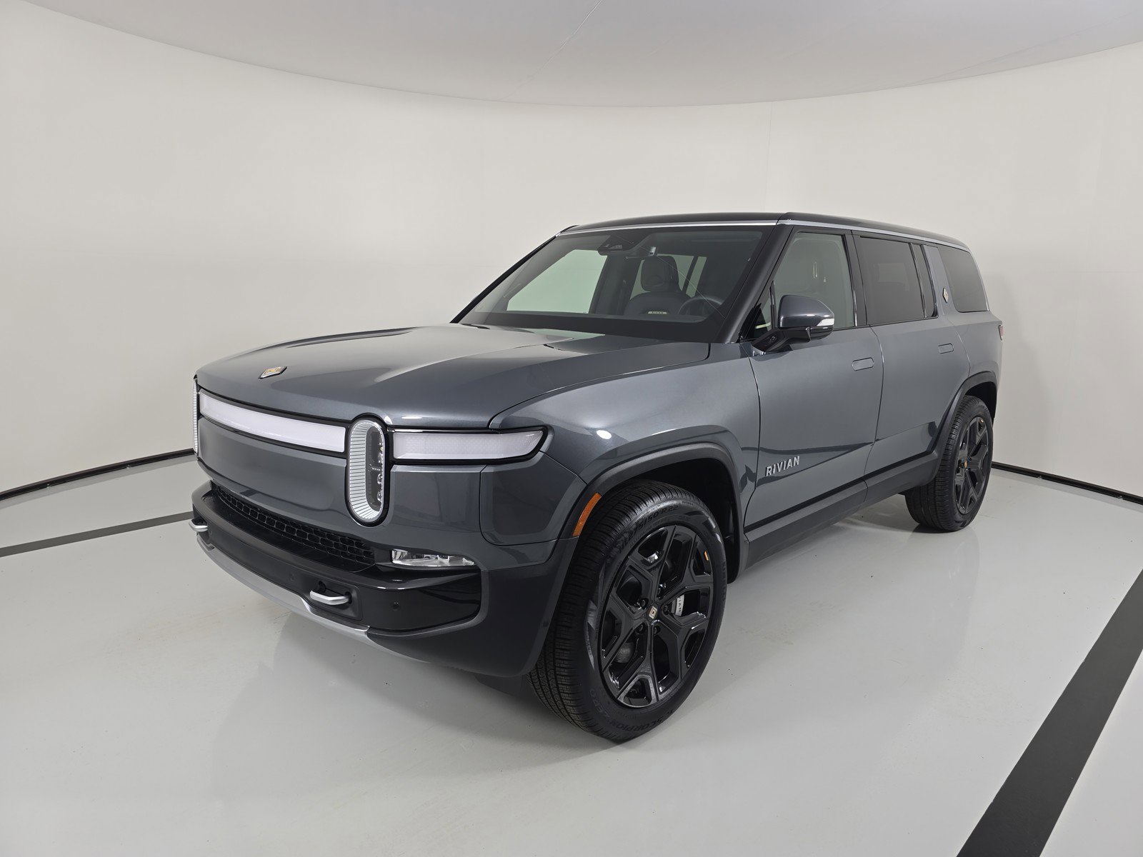 Used 2023 Rivian R1S Adventure